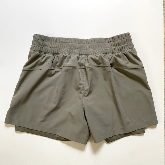 Layer 8 Women's Athleisure Commuter Track Shorts - Picture 3 of 5